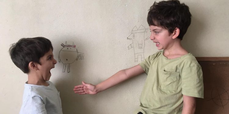 Belo drama, “Los Lobos” se encontra entre o caminho da esperança e um sentimento contemporâneo de urgência