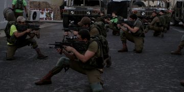 Crítica: “Soldado Estrangeiro” mostra o antes, durante e depois da vida de um soldado