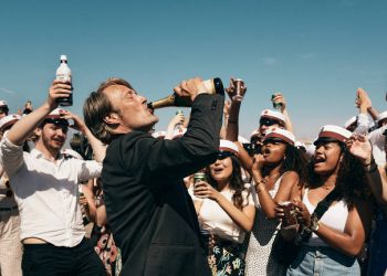 Crítica: “Druk – Mais uma rodada” vai da sensação de liberdade ao inferno das coisas