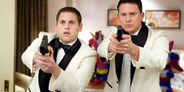 Adaptação da série de TV, “Anjos da Lei” é uma desbocada comédia policial