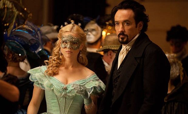 “O Corvo” (2012) recria o horror real de Edgar Alan Poe