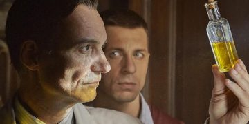 Crítica: excelente cinebiografia, “O Charlatão” explora fé e estados totalitários, mas tem um ponto superficial