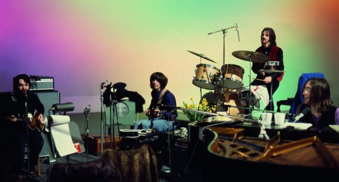 Crítica: “The Beatles – Get Back” é um lindo presente aos fãs no último show da maior banda de todos os tempos