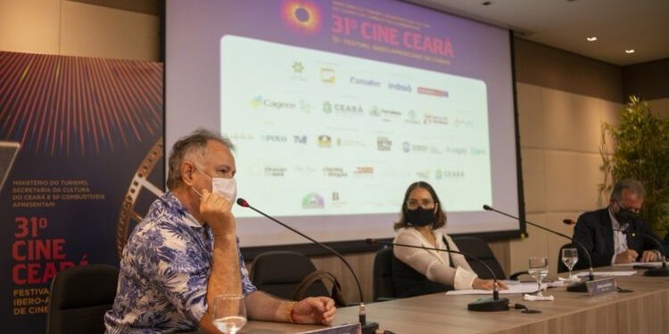 Clube Cinema #15: Wolney Oliveira e as histórias do Cine Ceará