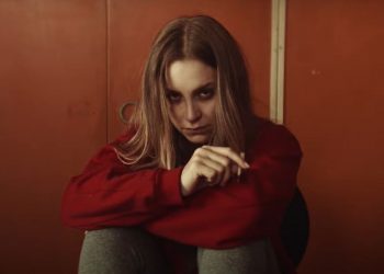 Estreia global de “A Menina que Matou os Pais – A Confissão” marcada para 27 de outubro no Prime Video