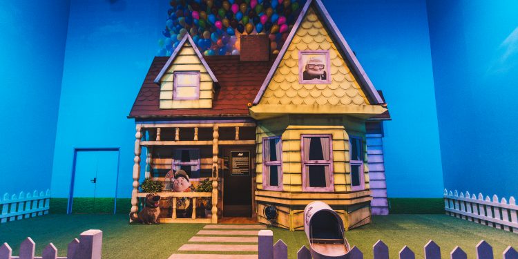 Fortaleza recebe 4ª edição do Mundo Pixar, uma experiência imersiva pelas histórias da Pixar