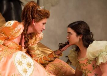 “Espelho, Espelho Meu” (2012) é uma alegoria da história clássica de Branca de Neve